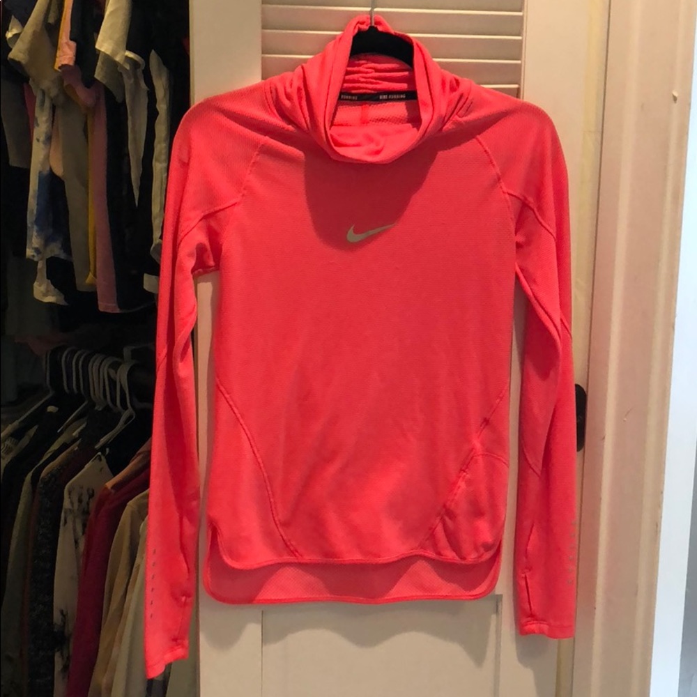 Nike Funnel Neck Top